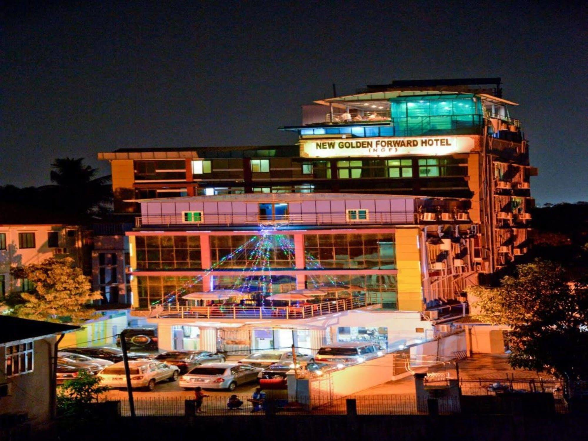 New Golden Forward Hotel Rangoon Buitenkant foto